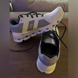On Running Cloudrunner women’s sneakers. Size 10. Barely worn.